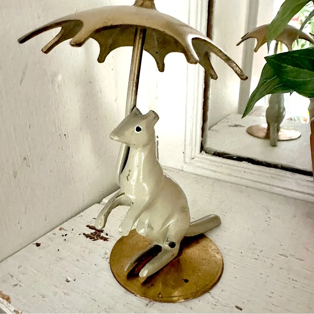 Vintage Brass Kangaroo with an Umbrella Figurine Statue Painted 5x4” Animal